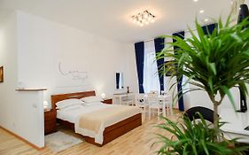 M&M Aparthotel Vip